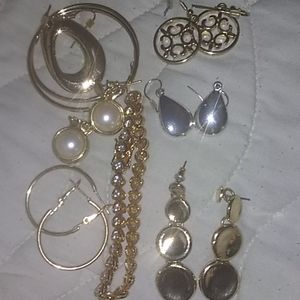 Very nice costume jewelry for sale